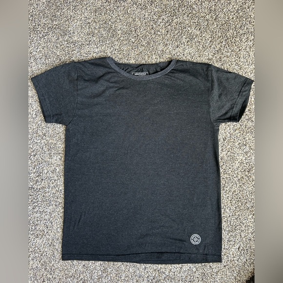 Men’s T-shirt Bundle of 5 tees size medium and one small - Picture 10 of 12